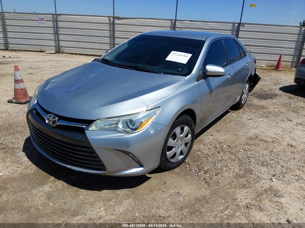 4T4BF1FK5FR500129 2015 TOYOTA CAMRY photo no. 2