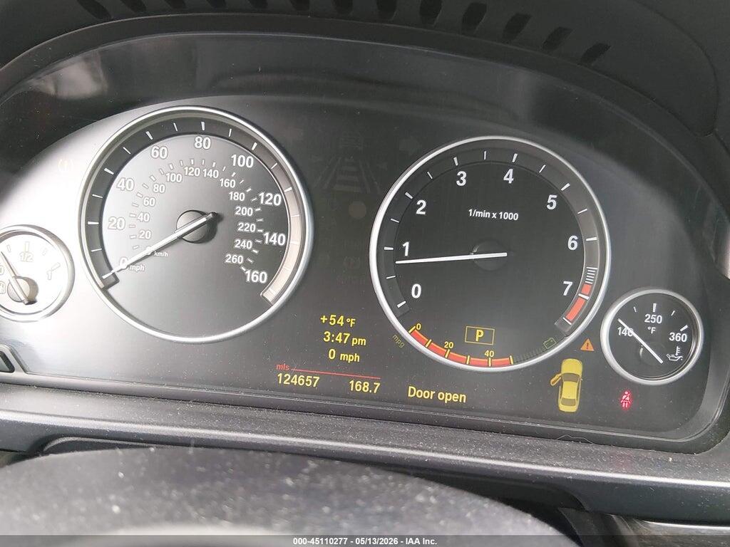 WBAFR9C52BC599798 2011 BMW 550I photo no. 7