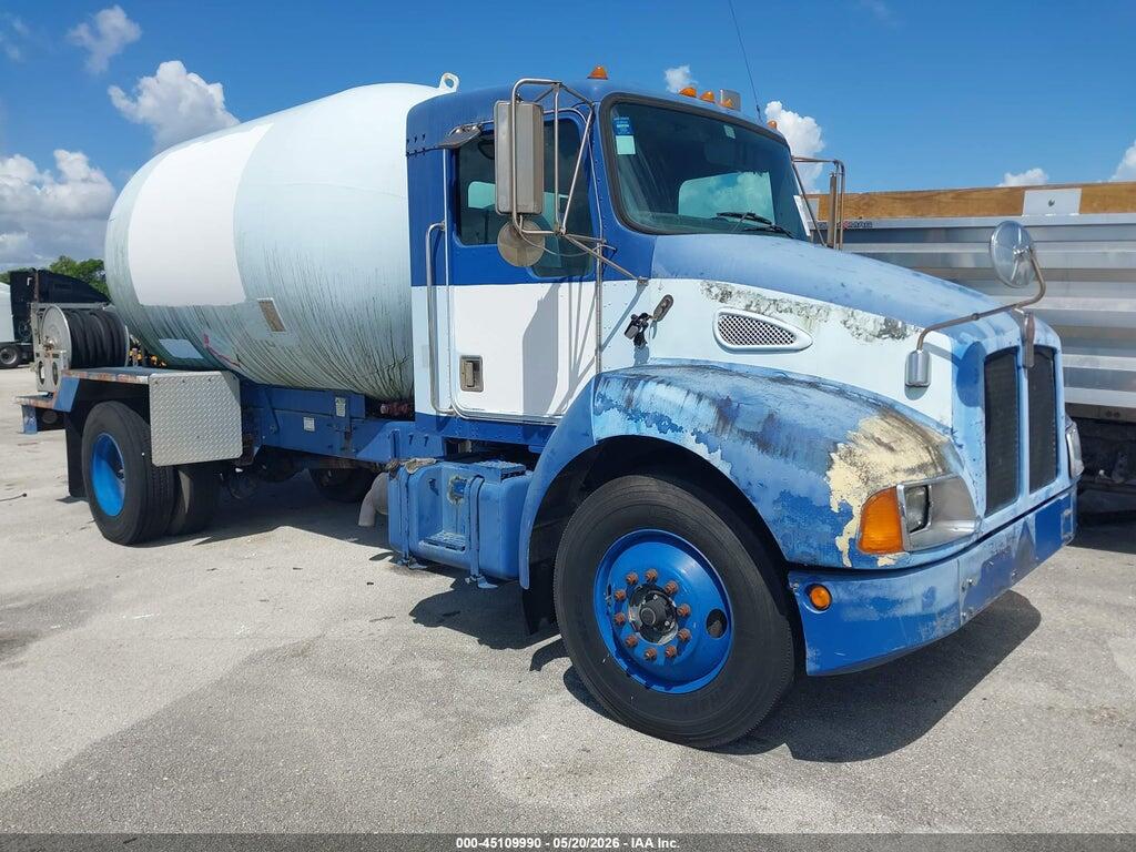 2NKMHD7X82M892569 2002 KENWORTH CONSTRUCTION photo no. 1