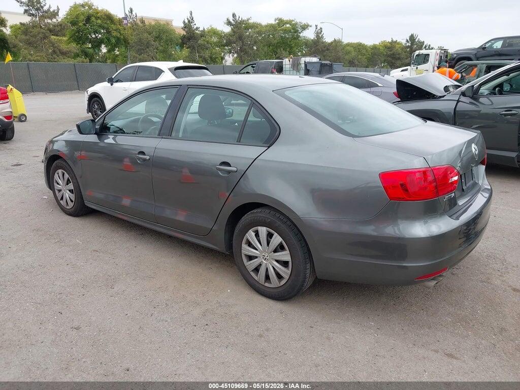 3VW2K7AJ4DM411260 2013 VOLKSWAGEN JETTA photo no. 3