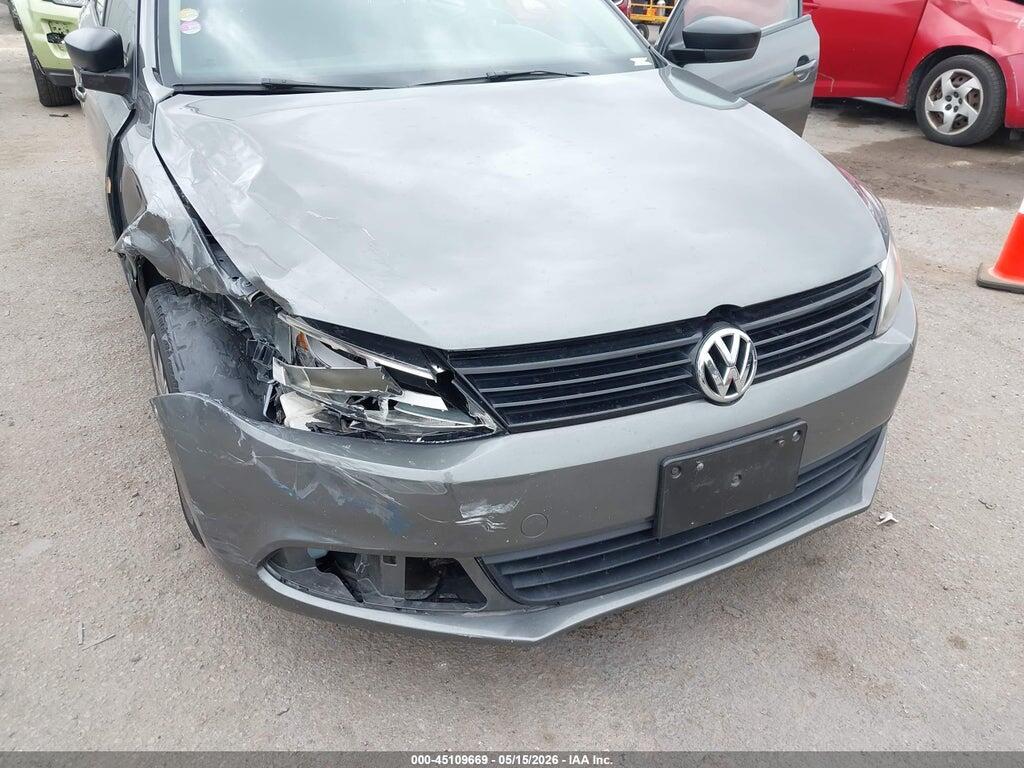 3VW2K7AJ4DM411260 2013 VOLKSWAGEN JETTA photo no. 6