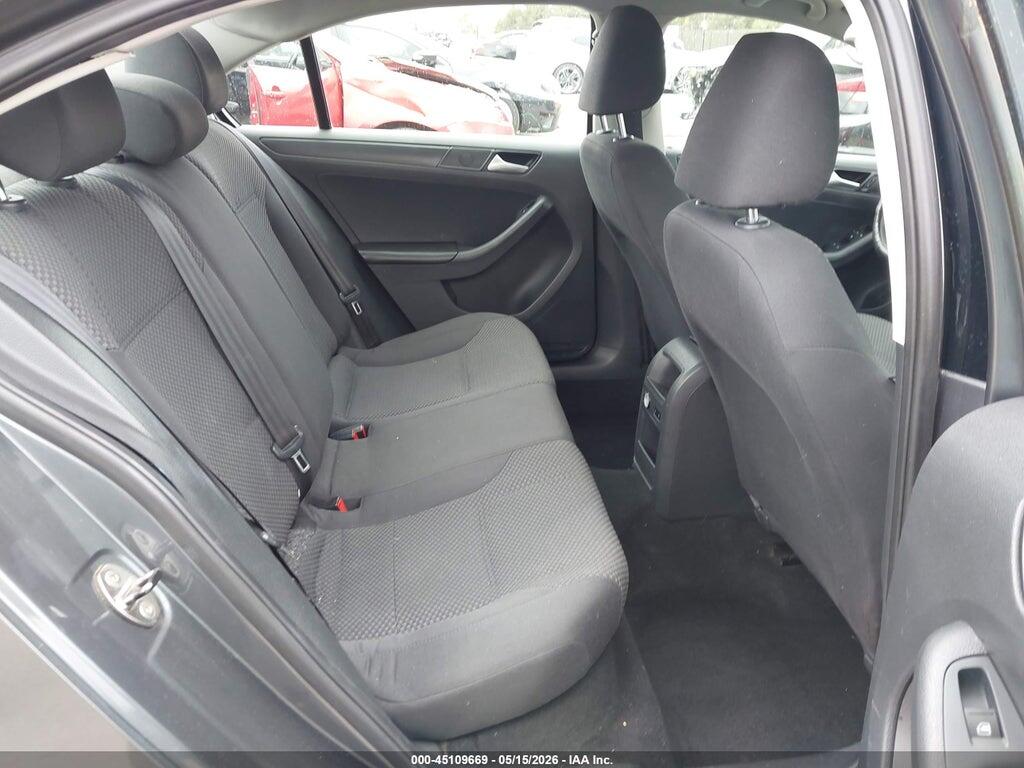 3VW2K7AJ4DM411260 2013 VOLKSWAGEN JETTA photo no. 8