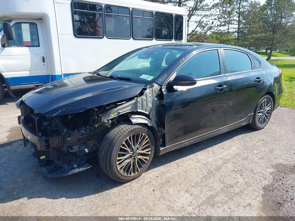 3KPF54AD6PE615268 2023 KIA FORTE photo no. 2