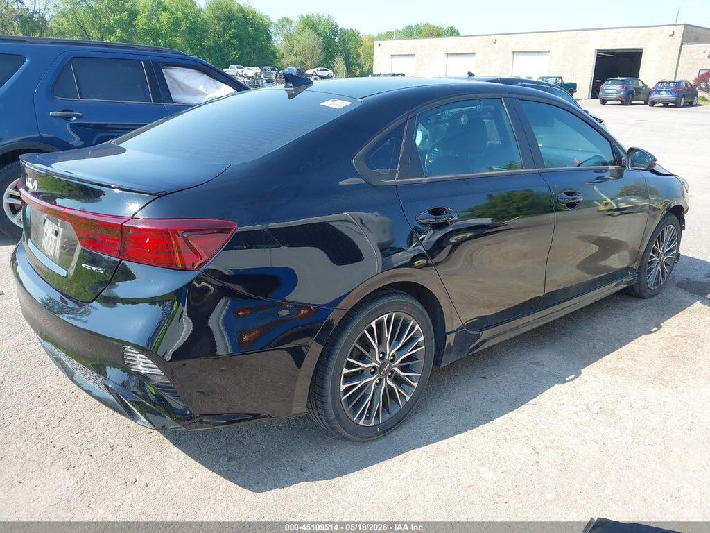 3KPF54AD6PE615268 2023 KIA FORTE photo no. 4