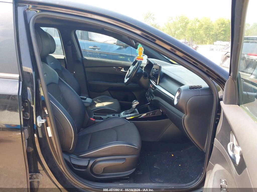 3KPF54AD6PE615268 2023 KIA FORTE photo no. 5