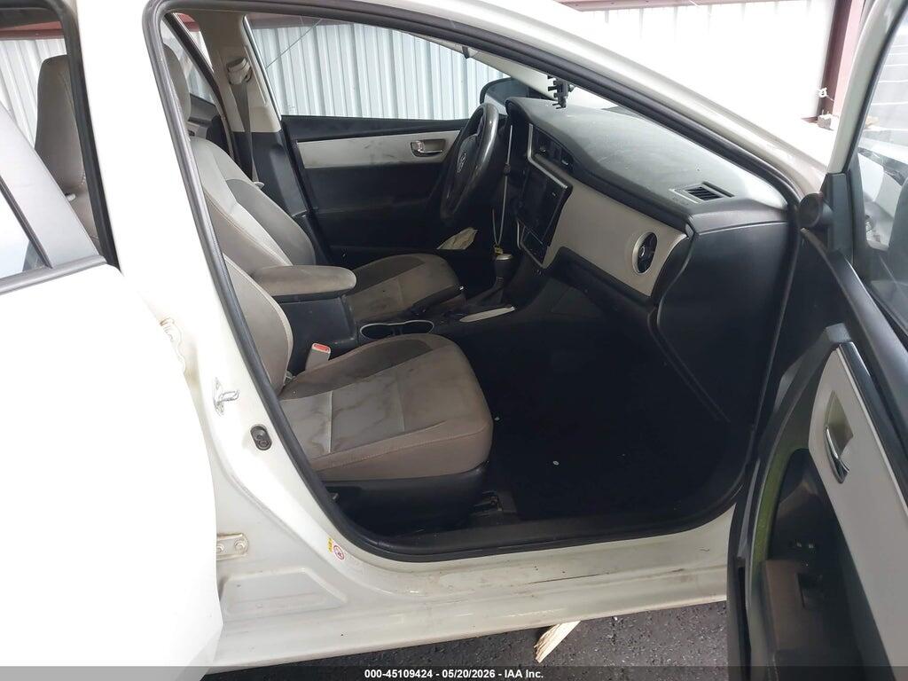 2T1BURHE8HC958094 2017 TOYOTA COROLLA photo no. 5