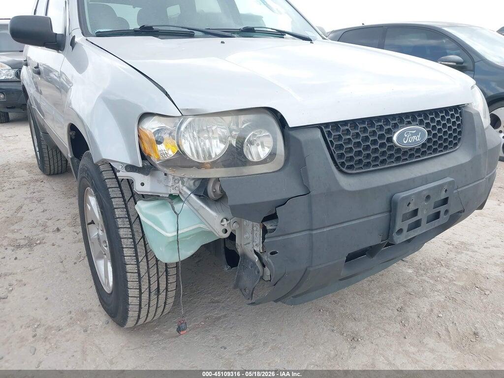 1FMCU03195DA07093 2005 FORD ESCAPE photo no. 6