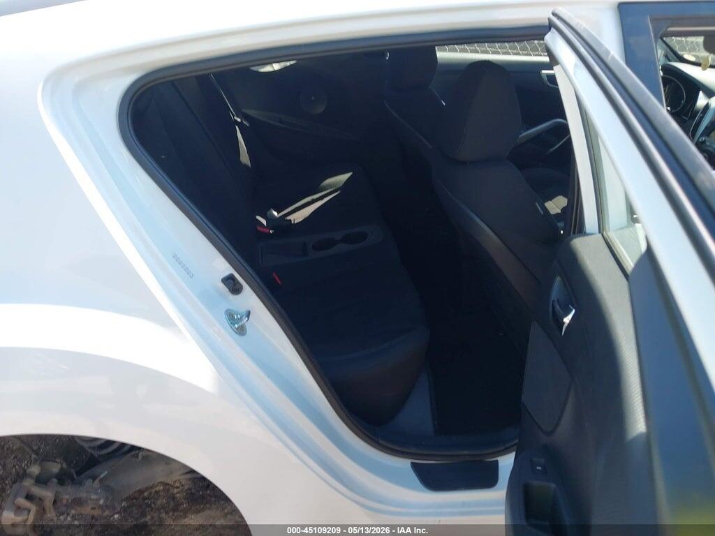 KMHTC6AD3GU289625 2016 HYUNDAI VELOSTER photo no. 8