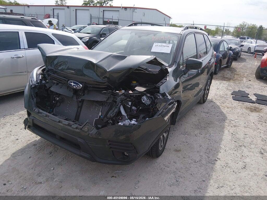 JF2SKADC8RH513980 2024 SUBARU FORESTER photo no. 2