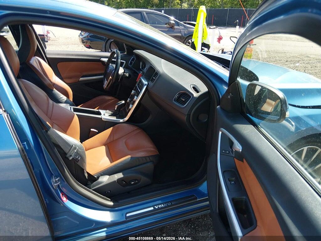 YV140MFK7F1347775 2015 VOLVO S60 photo no. 5