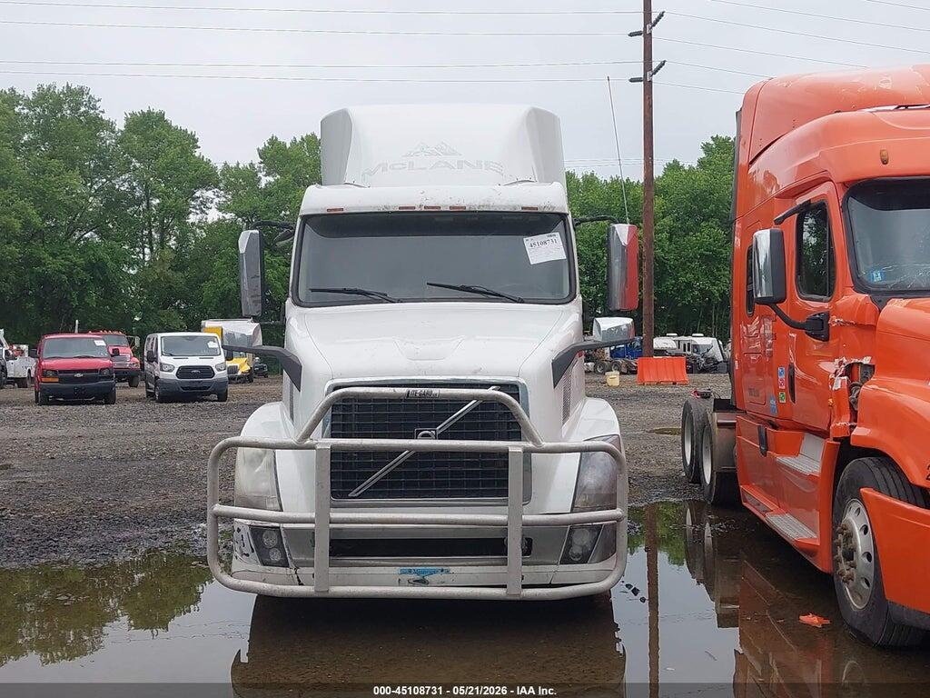 4V4NC9EH3GN975240 2016 VOLVO VN photo no. 12