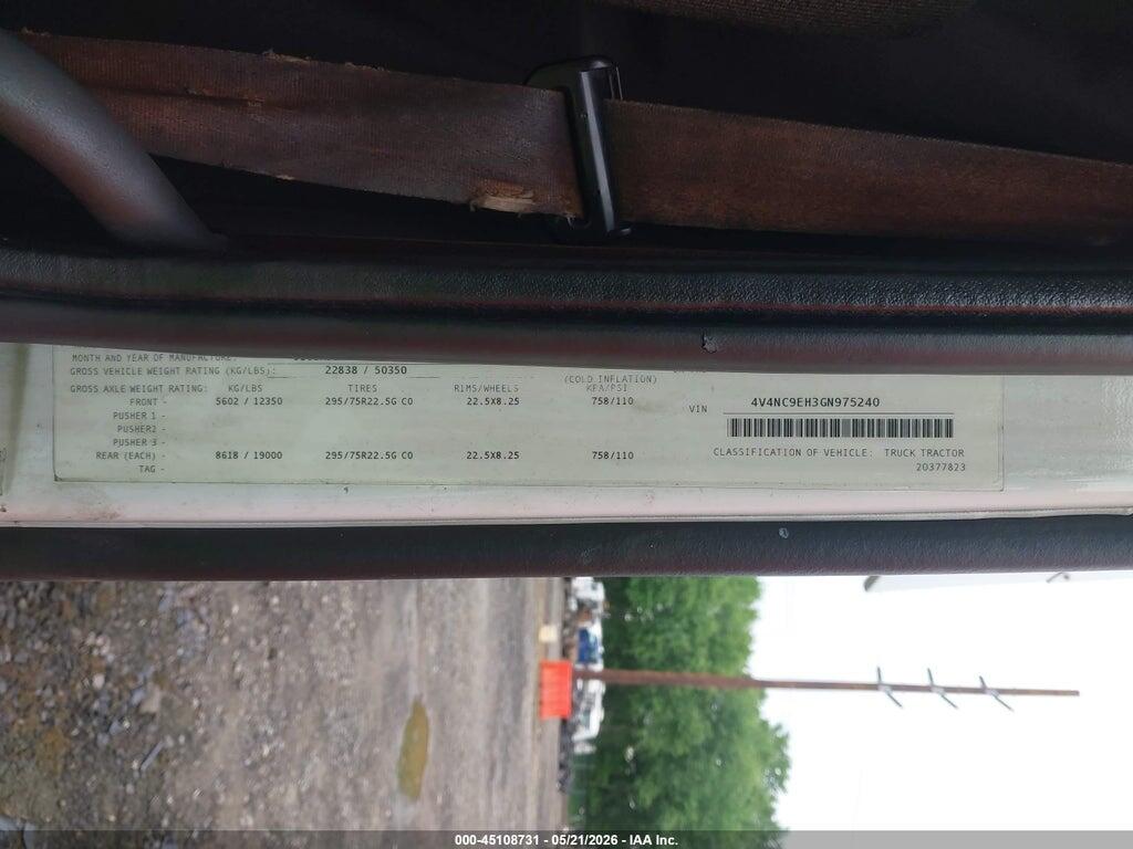 4V4NC9EH3GN975240 2016 VOLVO VN photo no. 8