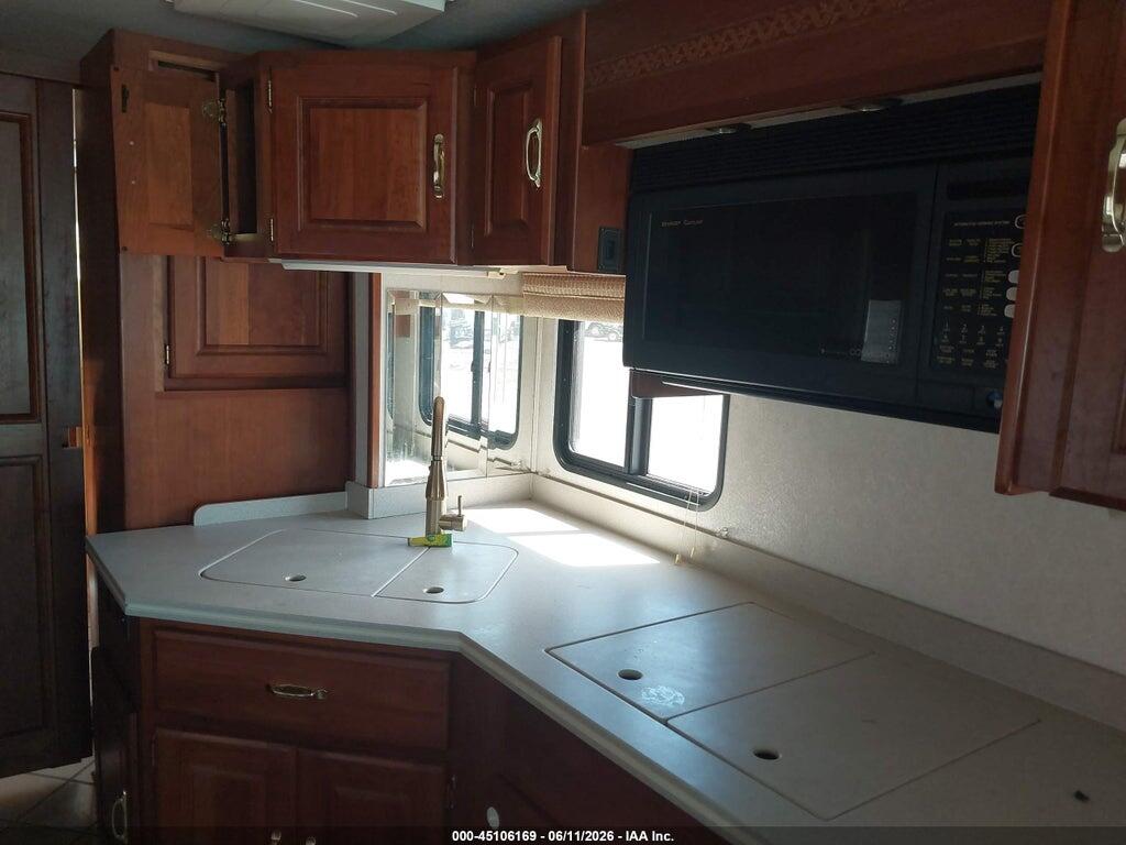1RF12061XY2010560 2000 ROADMASTER RAIL DYANASTER photo no. 12