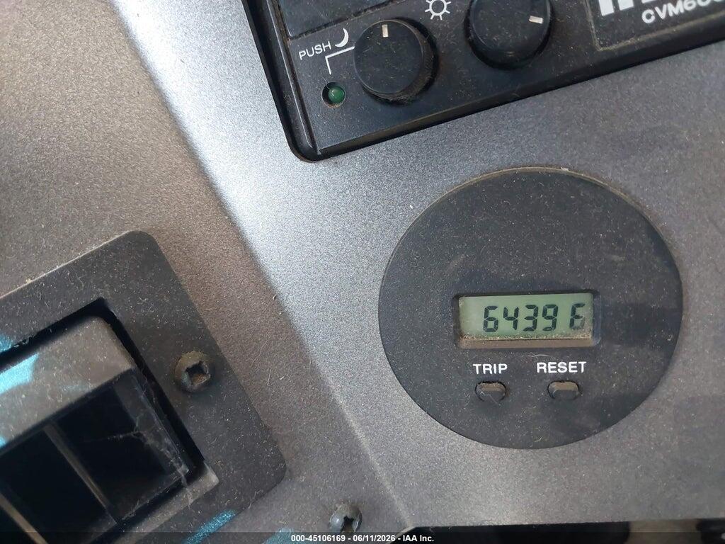 1RF12061XY2010560 2000 ROADMASTER RAIL DYANASTER photo no. 7