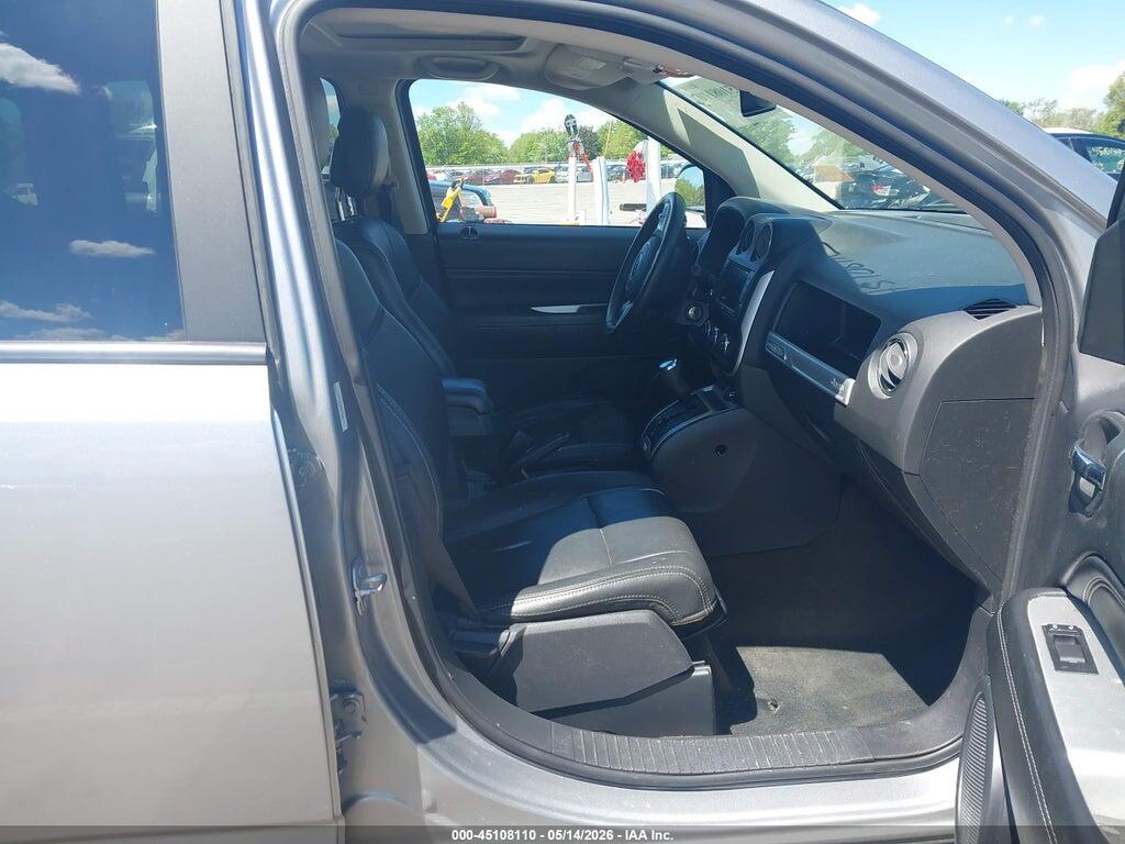 1C4NJCEA1HD153156 2017 JEEP COMPASS photo no. 5