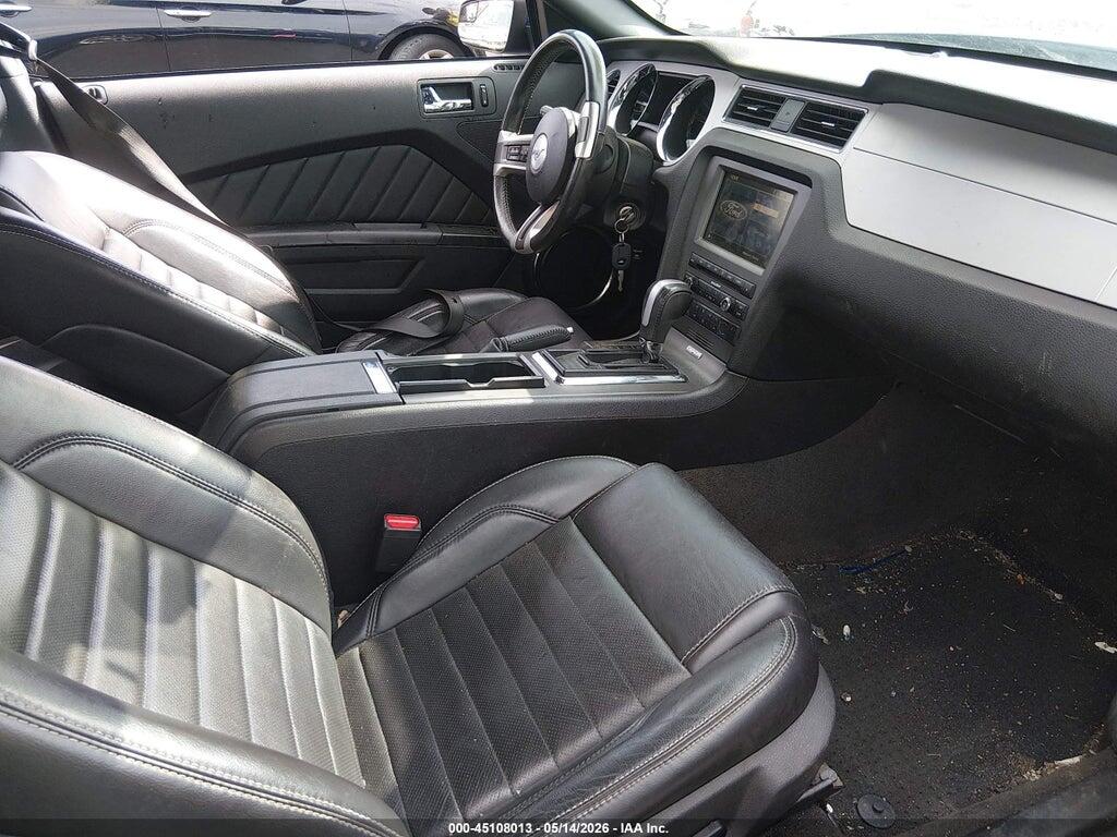 1ZVBP8AM3D5261746 2013 FORD MUSTANG photo no. 5