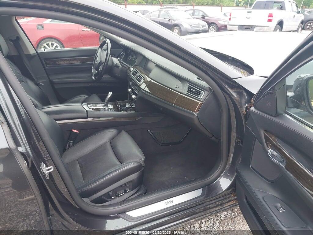 WBAKC8C55CC437918 2012 BMW 750LI photo no. 5