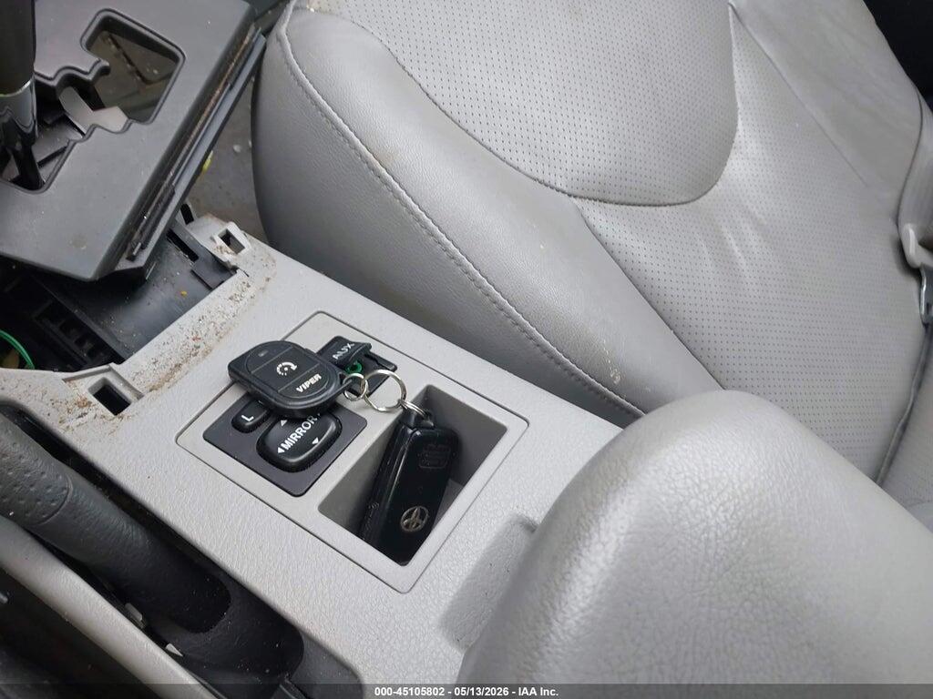 2T3DF4DV6BW102835 2011 TOYOTA RAV4 photo no. 11