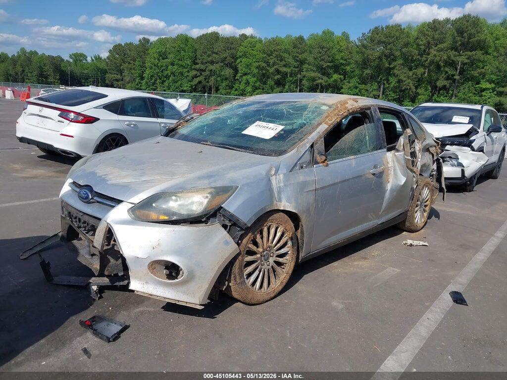 1FAHP3J23CL479846 2012 FORD FOCUS photo no. 2