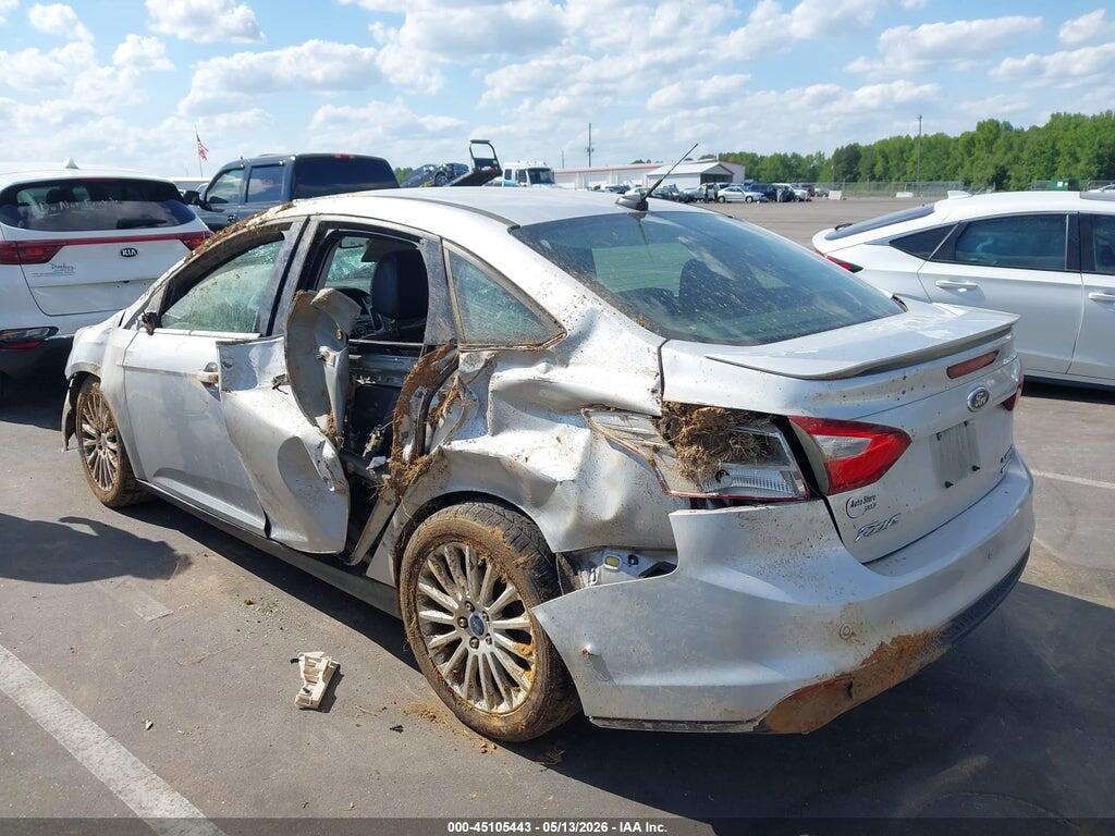 1FAHP3J23CL479846 2012 FORD FOCUS photo no. 3