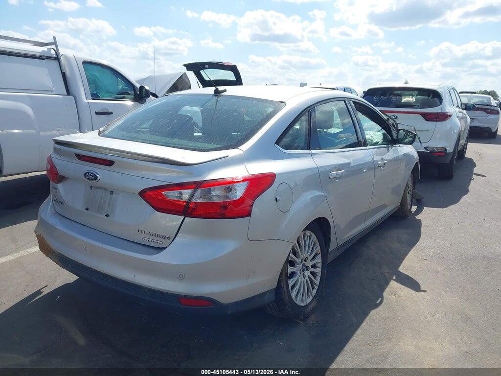 1FAHP3J23CL479846 2012 FORD FOCUS photo no. 4