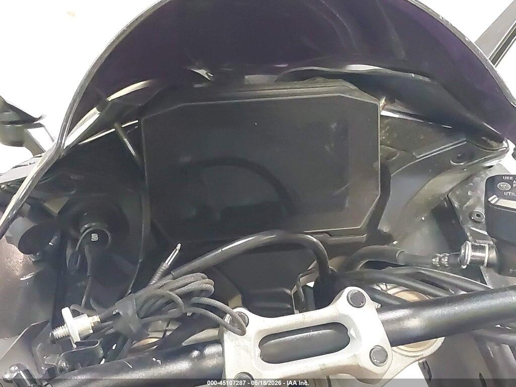 JS1EK12B0P7100213 2023 SUZUKI GSX1000 photo no. 7