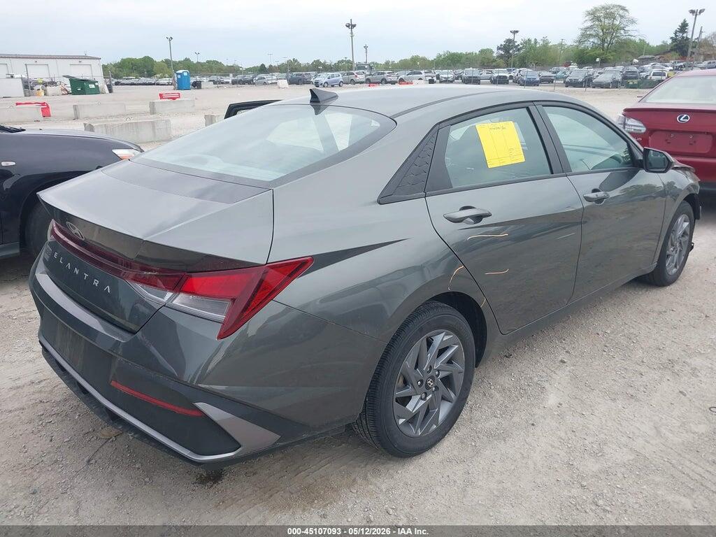 KMHLM4DG0RU785041 2024 HYUNDAI ELANTRA photo no. 4