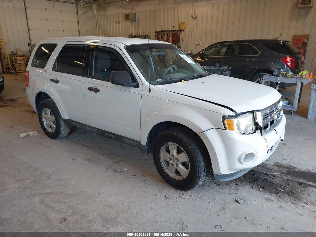 1FMCU0C74BKB78801 2011 FORD ESCAPE photo no. 1