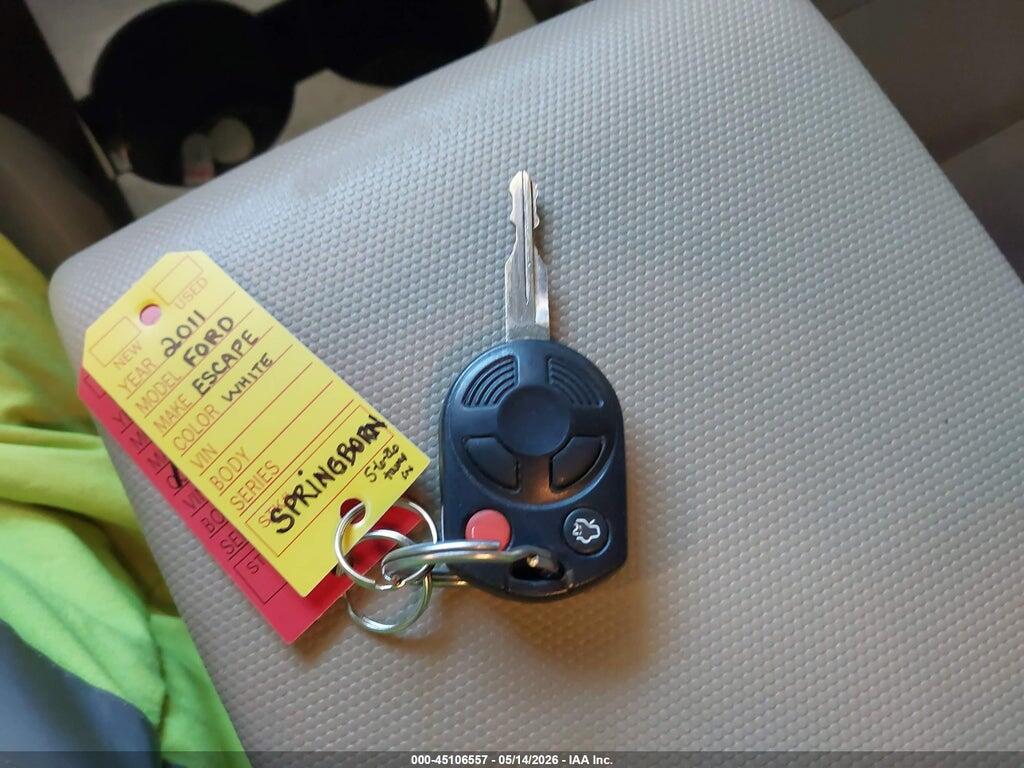 1FMCU0C74BKB78801 2011 FORD ESCAPE photo no. 11