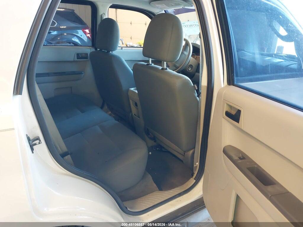 1FMCU0C74BKB78801 2011 FORD ESCAPE photo no. 8