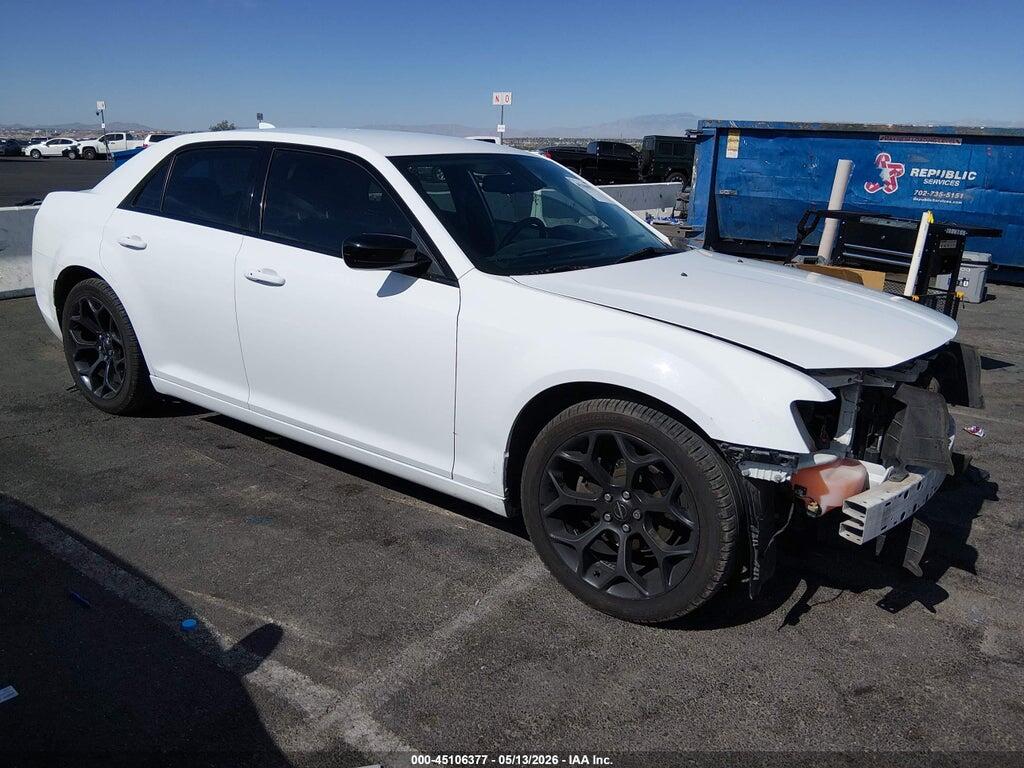 2C3CCAAG6KH581030 2019 CHRYSLER 300 photo no. 1