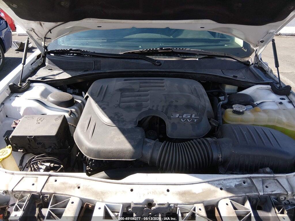 2C3CCAAG6KH581030 2019 CHRYSLER 300 photo no. 10