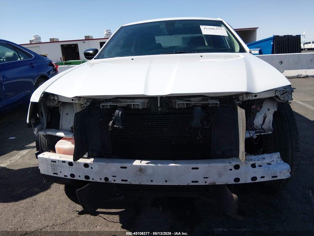 2C3CCAAG6KH581030 2019 CHRYSLER 300 photo no. 6