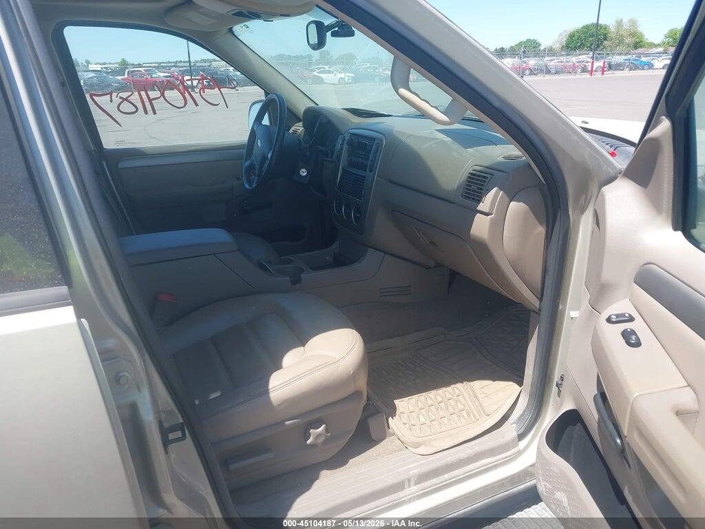 1FMDU83K84ZA37649 2004 FORD EXPLORER photo no. 5