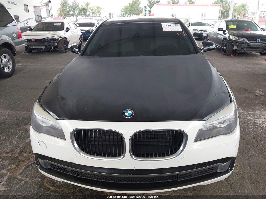 WBAKA4C56BC392095 2011 BMW 740I photo no. 12