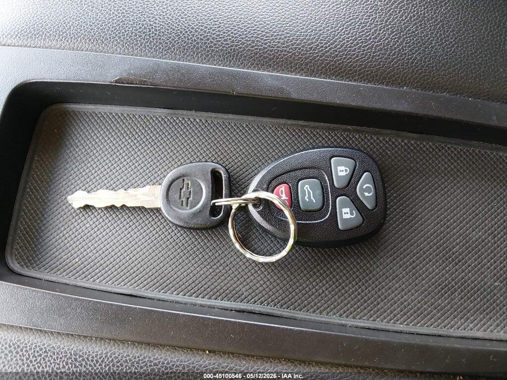1GNSCJE09DR241353 2013 CHEVROLET SUBURBAN 1500 photo no. 11