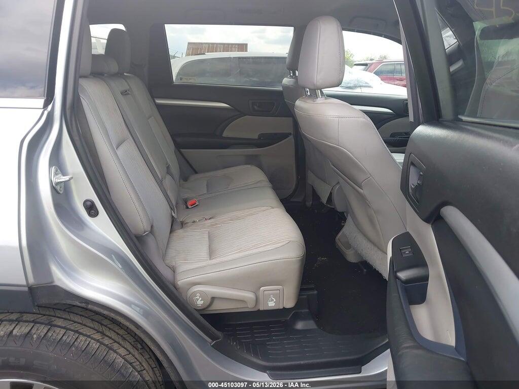 5TDBKRFH2GS274635 2016 TOYOTA HIGHLANDER photo no. 8