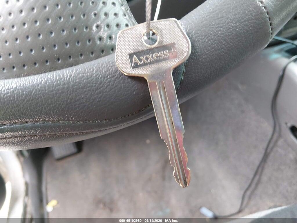 2CNBE13C336950852 2003 CHEVROLET TRACKER photo no. 11