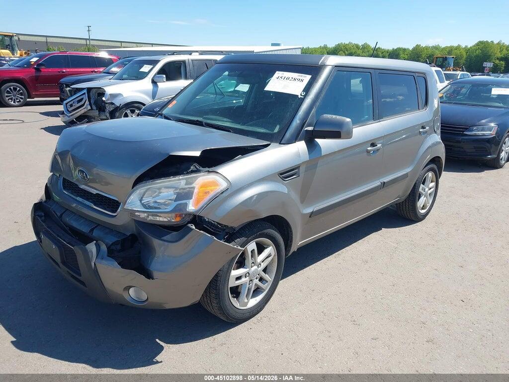 KNDJT2A21B7310594 2011 KIA SOUL photo no. 2
