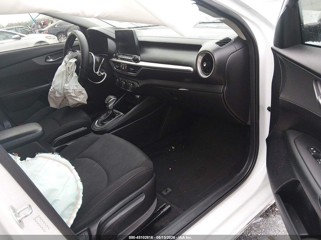 3KPF24AD0ME383044 2021 KIA FORTE photo no. 5