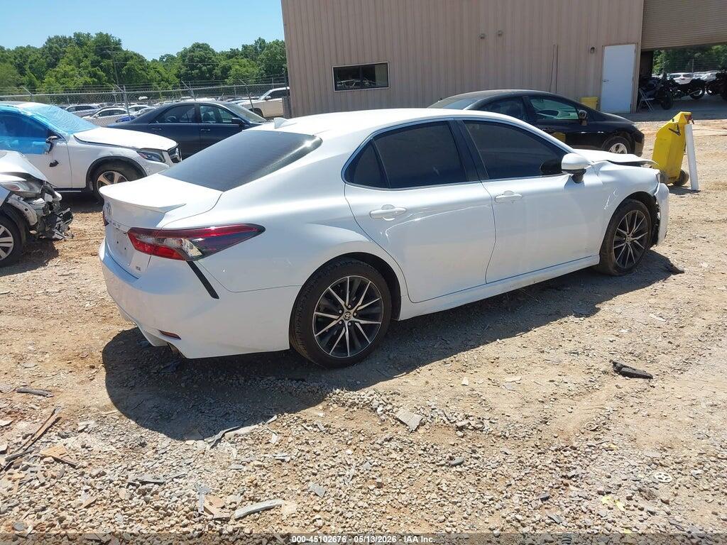 4T1G11AK1MU428106 2021 TOYOTA CAMRY photo no. 4