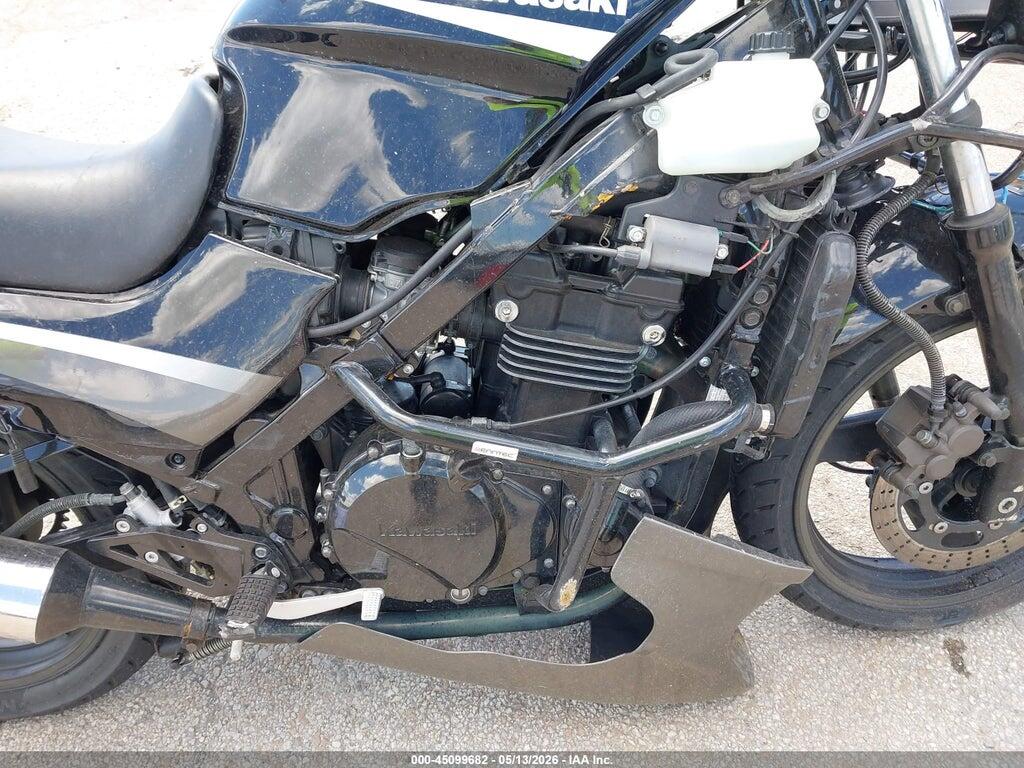 JKAEXVD105A093213 2005 KAWASAKI EX500 photo no. 8