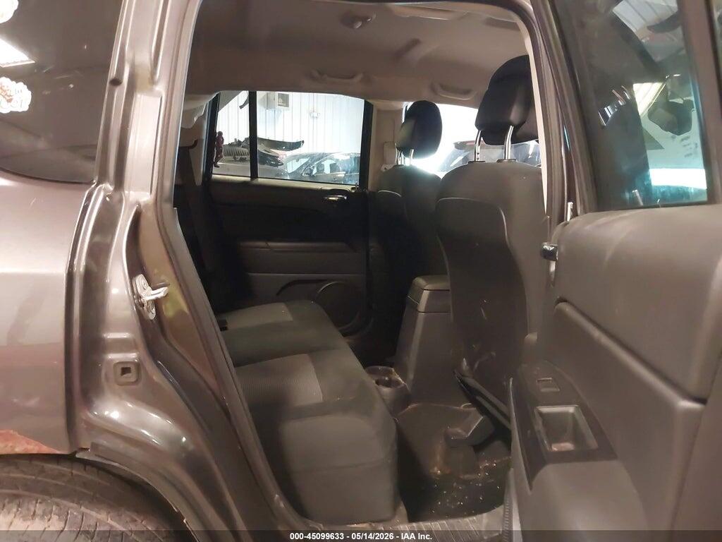 1C4NJDBB7GD520465 2016 JEEP COMPASS photo no. 8