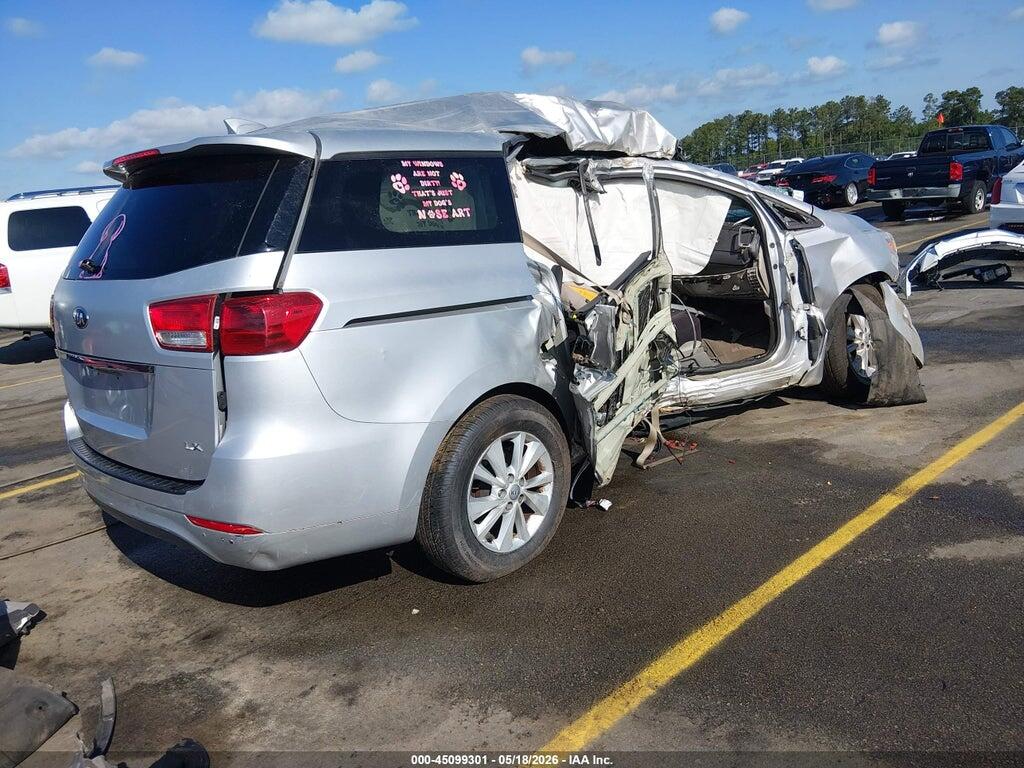 KNDMB5C19H6218377 2017 KIA SEDONA photo no. 4