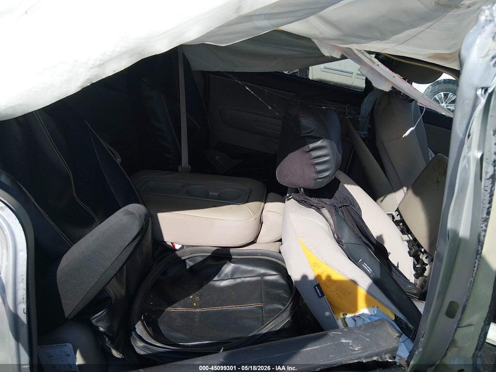 KNDMB5C19H6218377 2017 KIA SEDONA photo no. 8