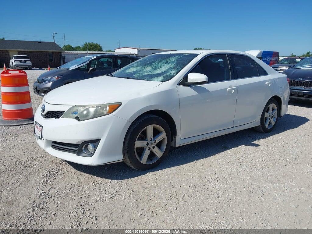 4T1BF1FK4CU555869 2012 TOYOTA CAMRY photo no. 2