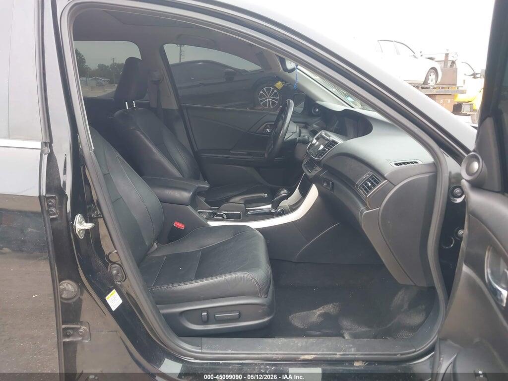 1HGCR2F88DA267674 2013 HONDA ACCORD photo no. 5