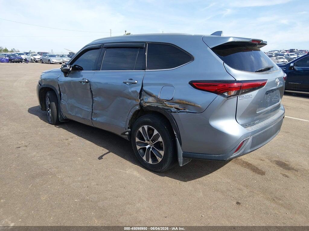 5TDGZRAH7NS091978 2022 TOYOTA HIGHLANDER photo no. 3