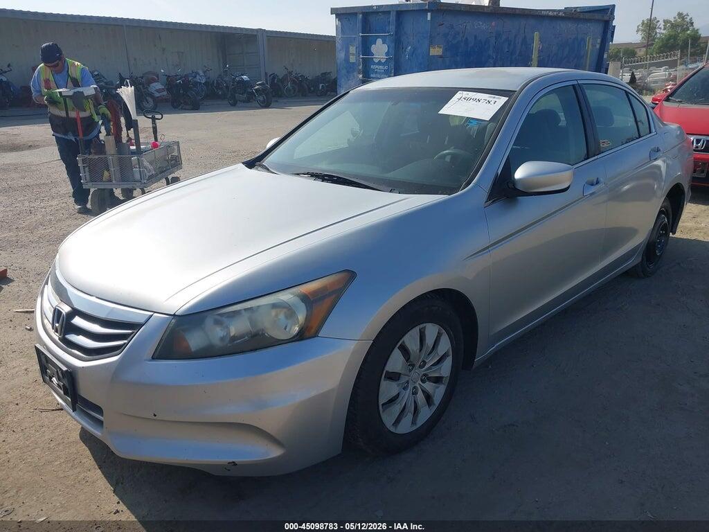 1HGCP2F33CA133163 2012 HONDA ACCORD photo no. 2