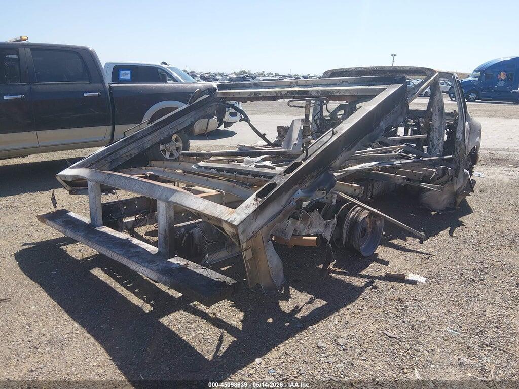 1FDWE3FL0EDA29427 2014 FORD E-350 CUTAWAY photo no. 4